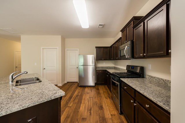 1078 Sutherland Dr, Winder, GA 30680 photo 3