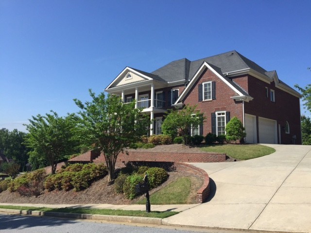 8635 Valderama Dr, Duluth, GA 30097 photo 2