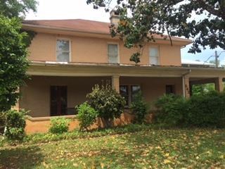 562 W 3rd St, Jackson, GA 30233 photo 2