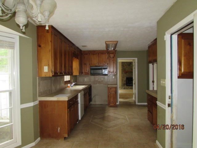101 Hawthorne Cir, Lagrange, GA 30240 photo 6