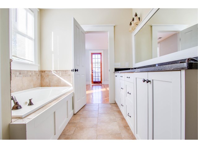 1 Chestnut Oak Run, Athens, GA 30607 photo 6