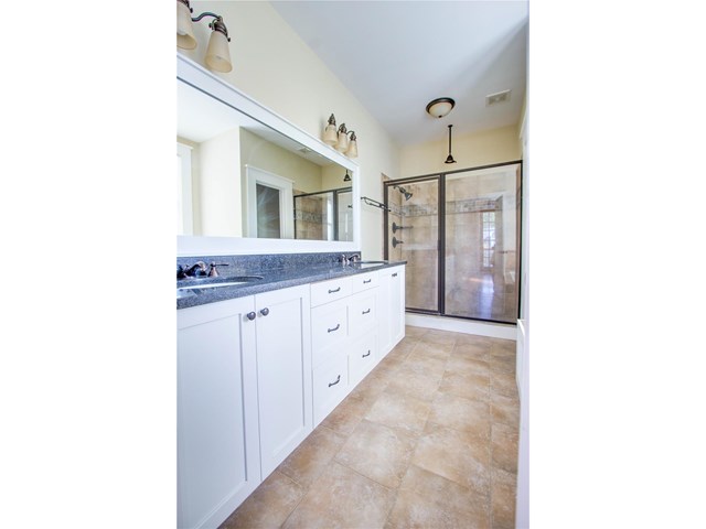 1 Chestnut Oak Run, Athens, GA 30607 photo 8