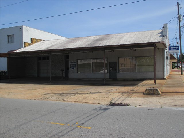 120 W Thompson St, Thomaston, GA 30286 photo 3