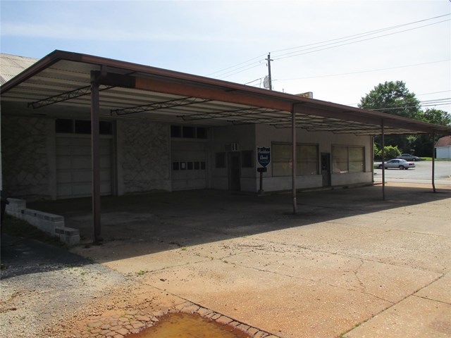 120 W Thompson St, Thomaston, GA 30286 photo 1