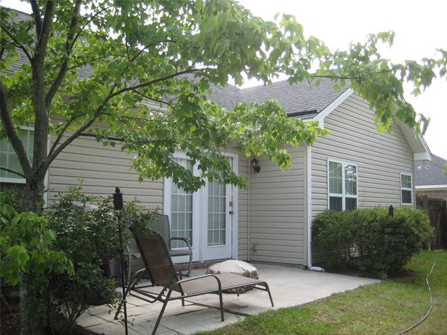 305 Pebble Dr, Rincon, GA 31326 photo 2
