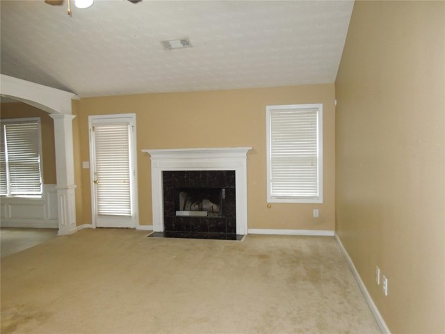 270 Hugh Dr, Covington, GA 30016 photo 2