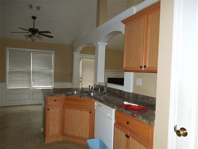270 Hugh Dr, Covington, GA 30016 photo 7