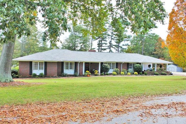 330 Grand Ave, Cornelia, GA 30531 photo 25
