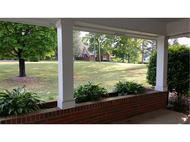 330 Grand Ave, Cornelia, GA 30531 photo 3