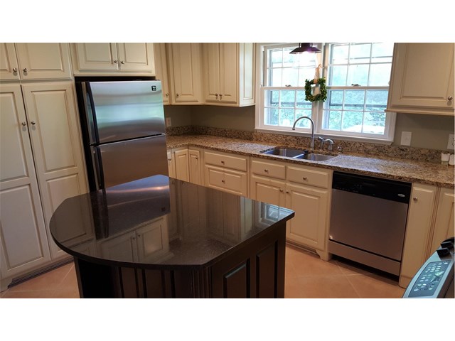 330 Grand Ave, Cornelia, GA 30531 photo 5