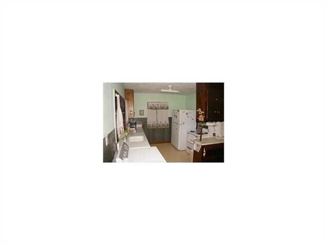 250 E Killian St, Canton, GA 30114 photo 6