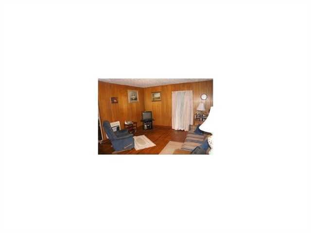 250 E Killian St, Canton, GA 30114 photo 3
