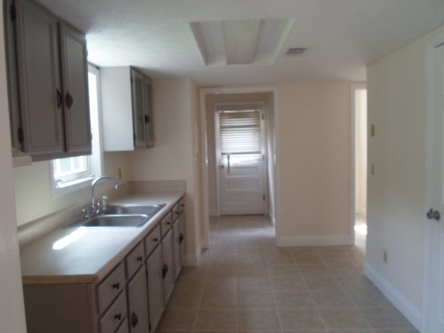 385 Vincent Dr, Athens, GA 30606 photo 5