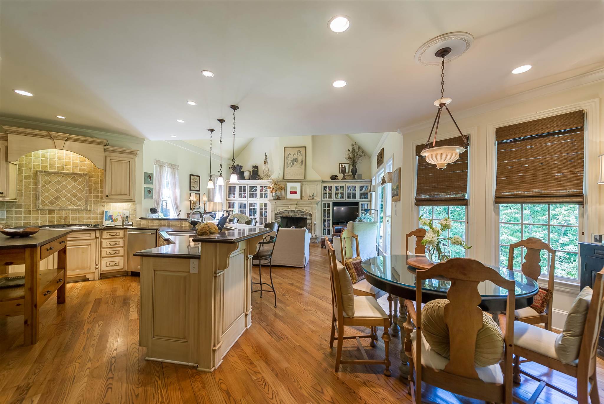 6940 Kettering Ln, Suwanee, GA 30024 photo 16