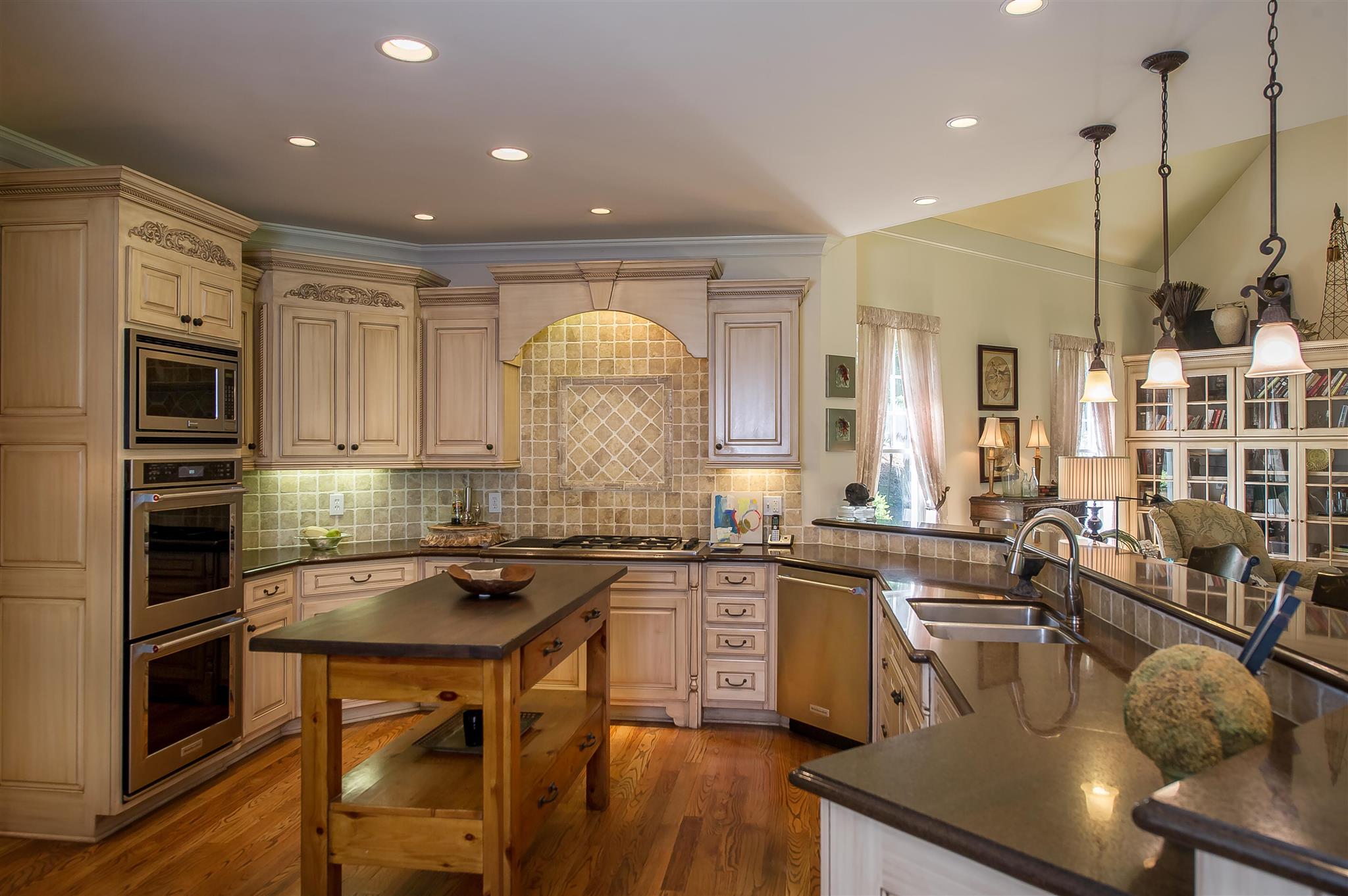 6940 Kettering Ln, Suwanee, GA 30024 photo 12