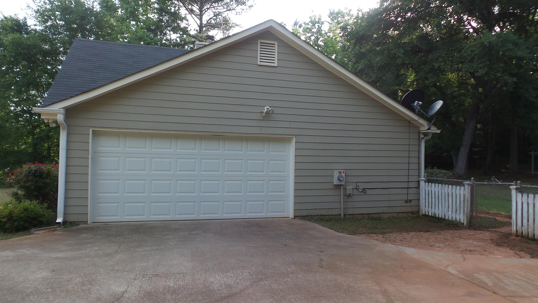 200 Chimney Ct, Covington, GA 30014 photo 4