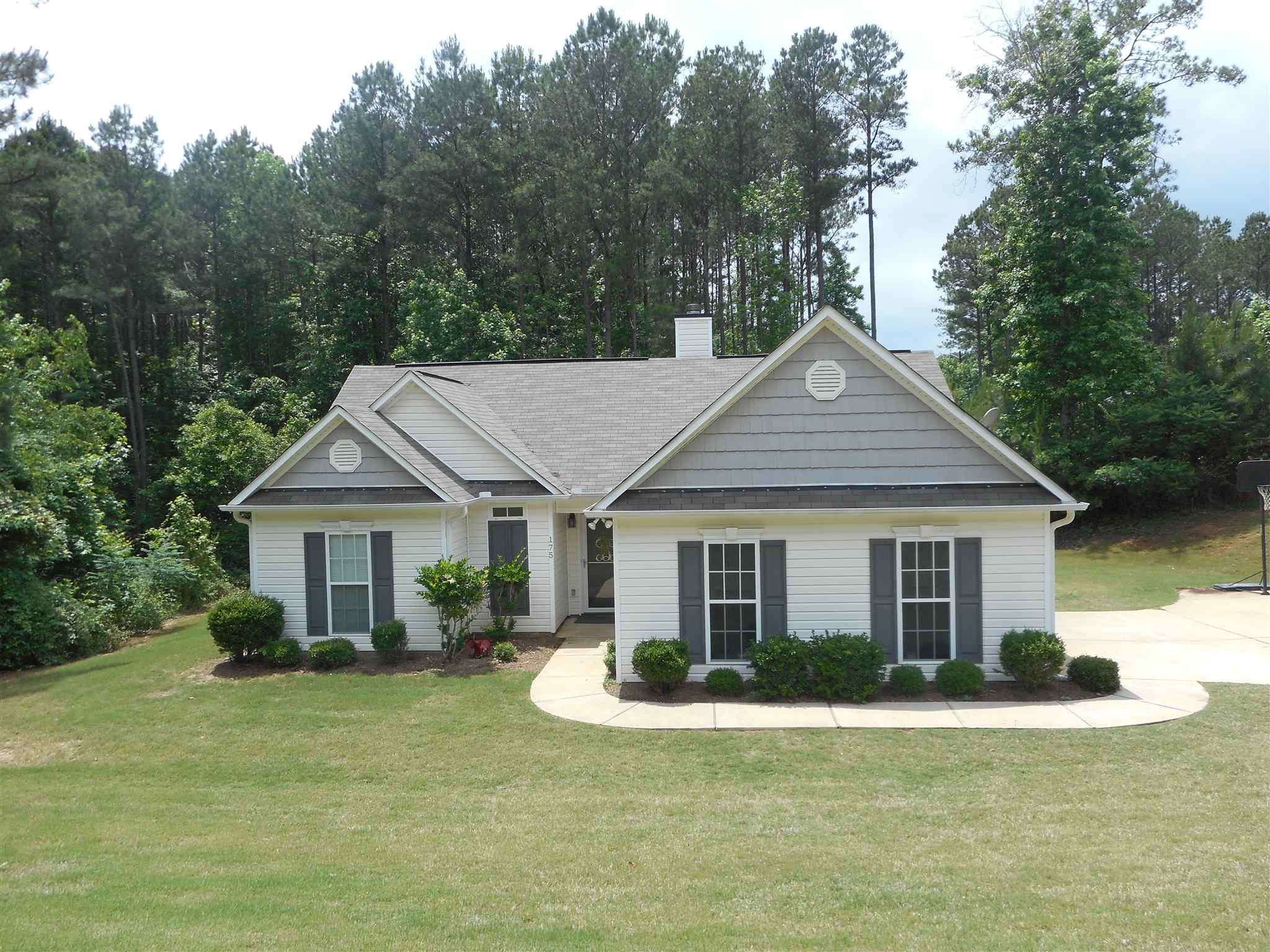175 Edgemont Dr, Lagrange, GA 30240 photo 1