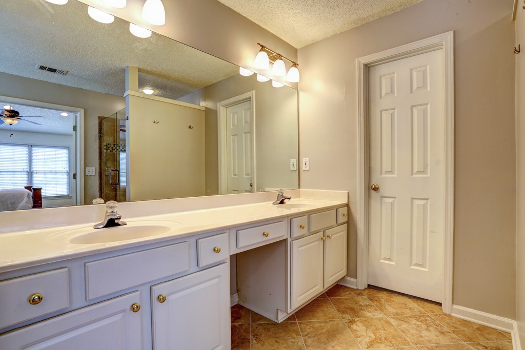 3950 Longlake Dr, Duluth, GA 30097 photo 17