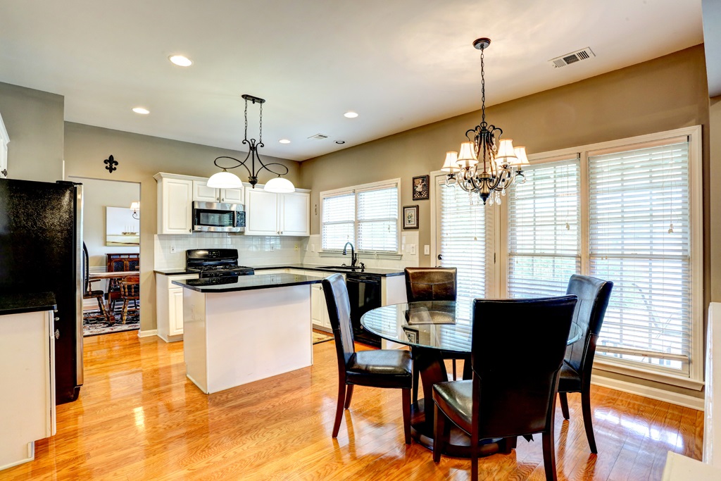 3950 Longlake Dr, Duluth, GA 30097 photo 9
