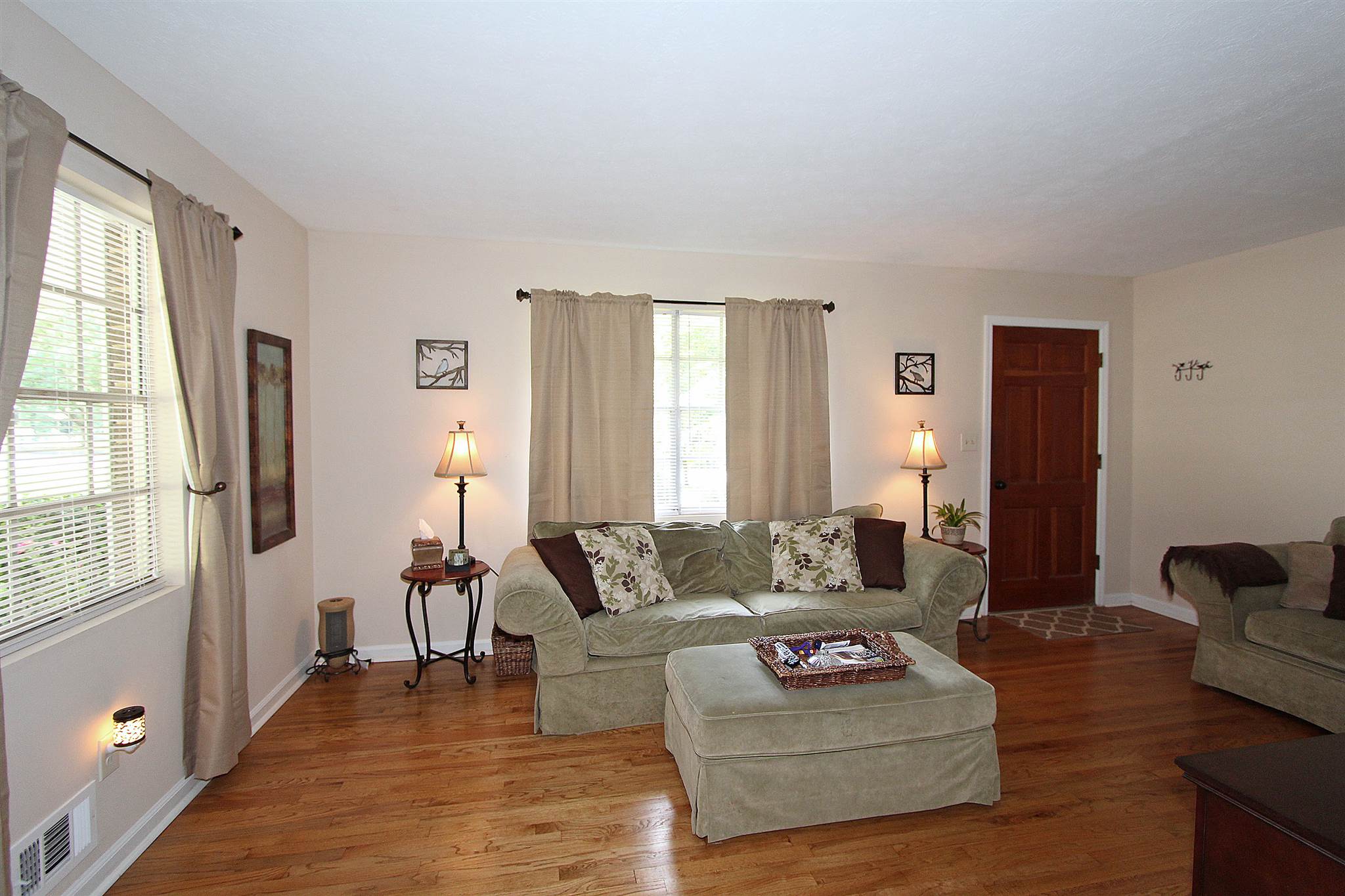 2104 Willow Ln, Austell, GA 30106 photo 2