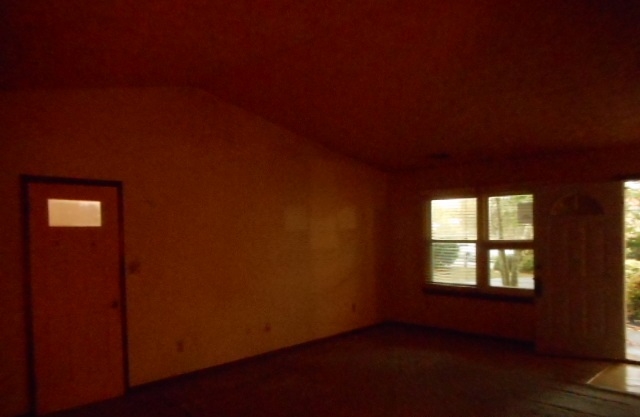 6960 Fielder Rd, Rex, GA 30273 photo 4