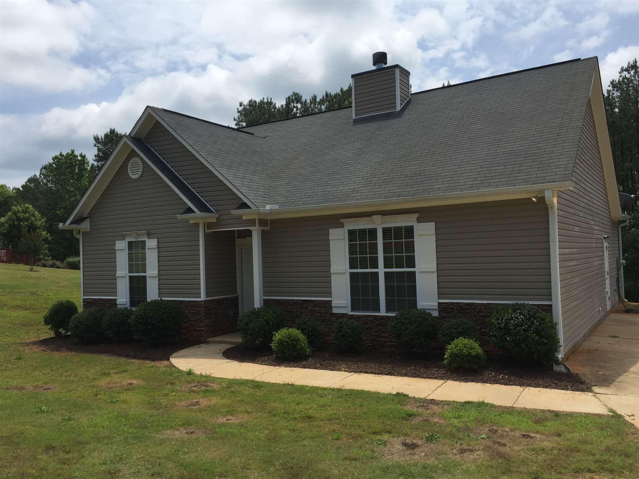 149 Edgemont Ct, Lagrange, GA 30240 photo 2
