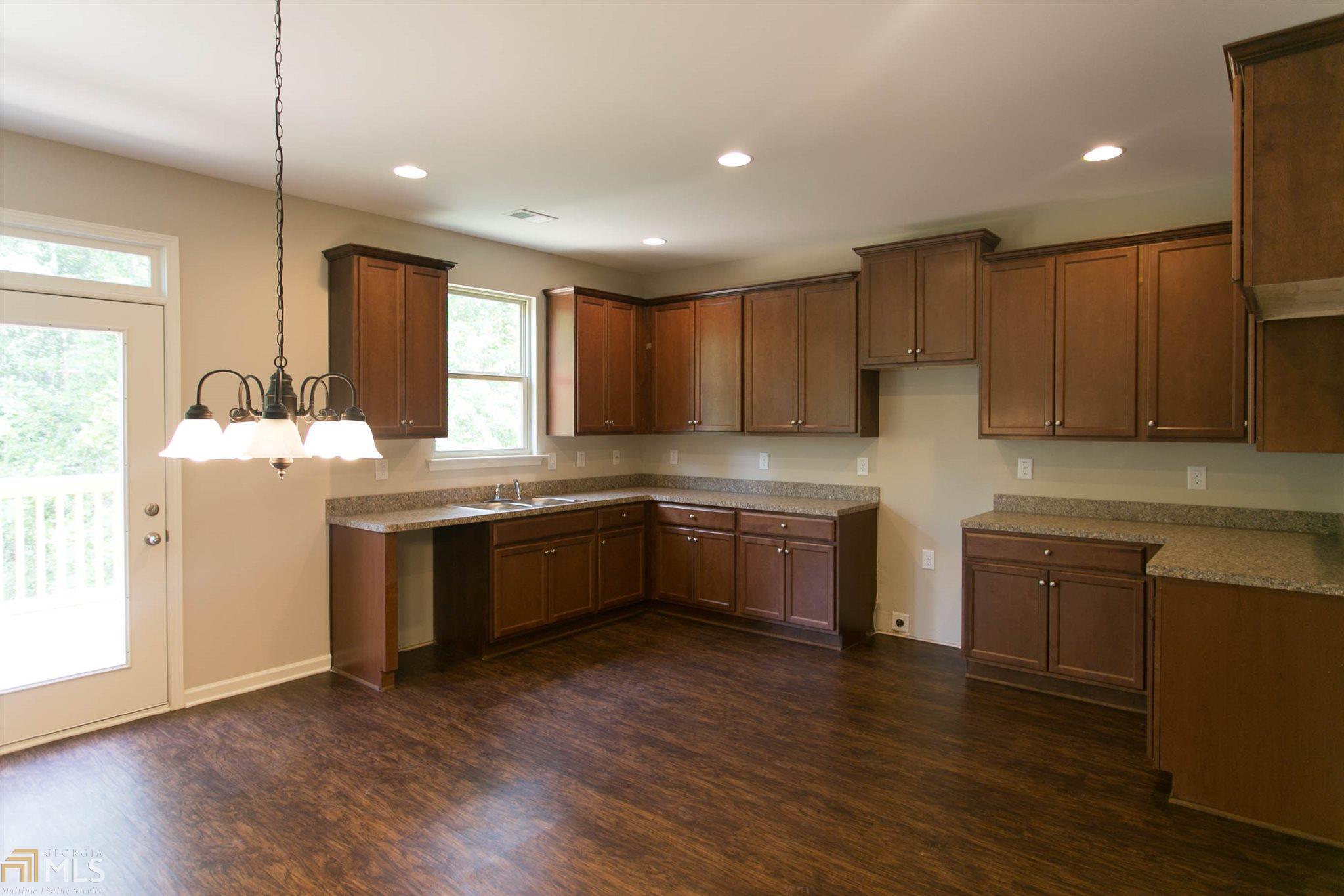 6332 Horizon Ct, Rex, GA 30273 photo 2