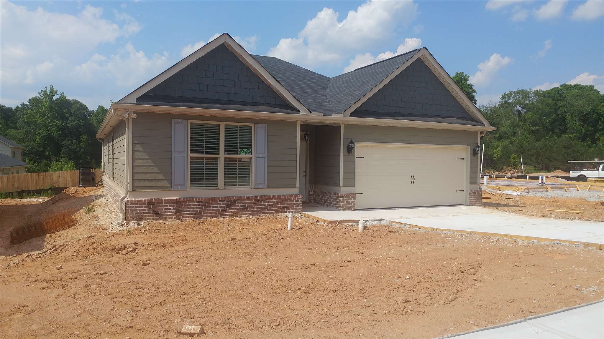 4070 Mcclendon Way, Rex, GA 30273 photo 1