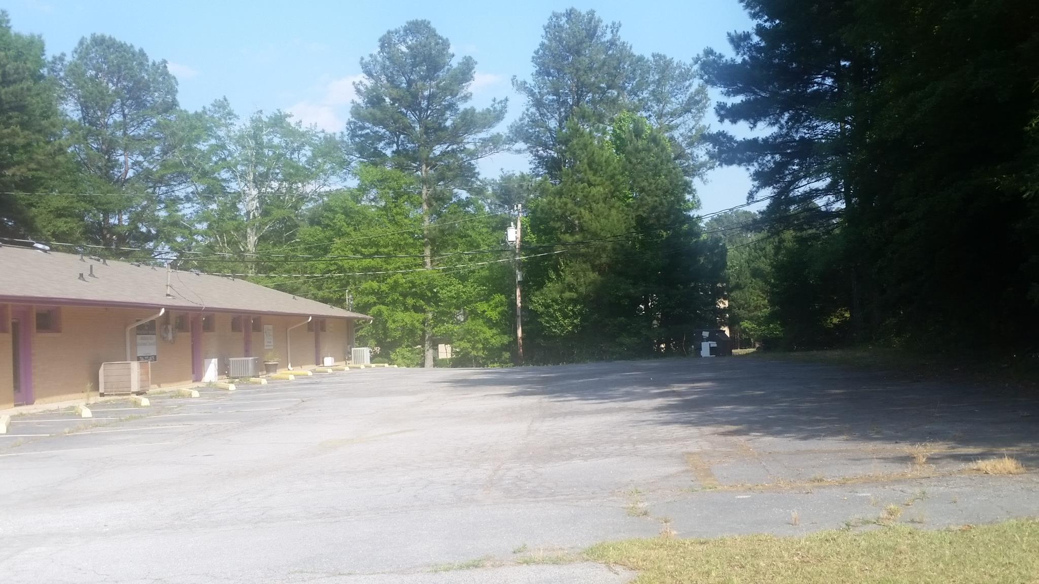 696 Breedlove Dr, Monroe, GA 30655 photo 8