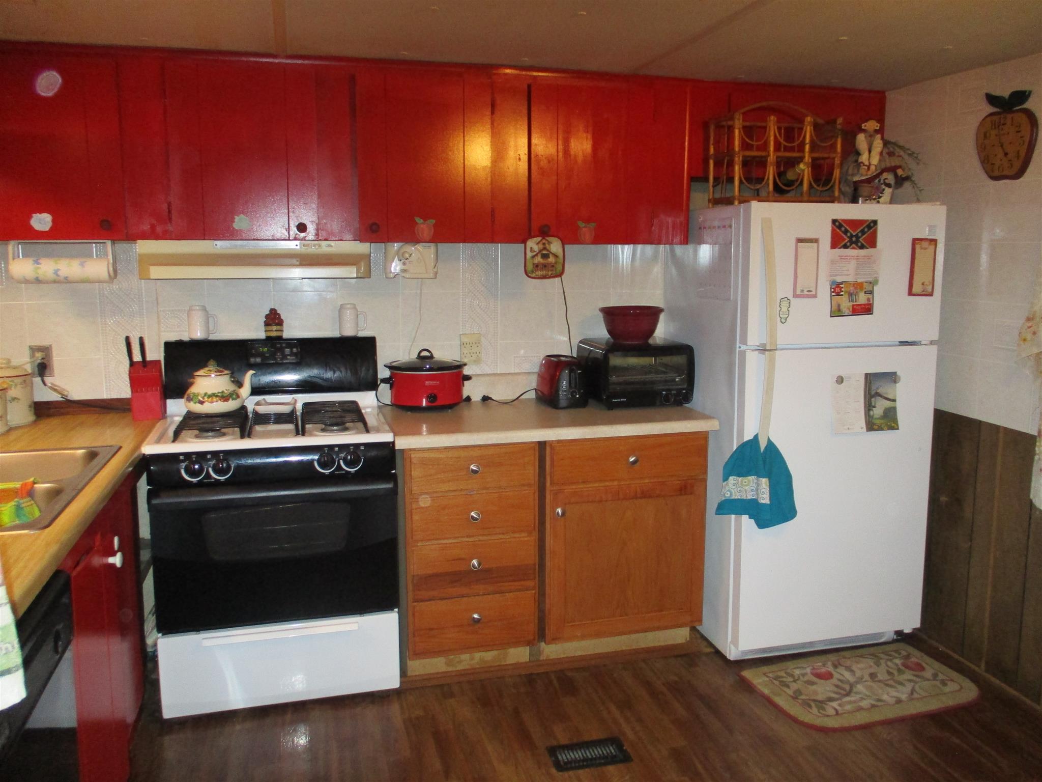 978 Five Points Rd, Barnesville, GA 30204 photo 3