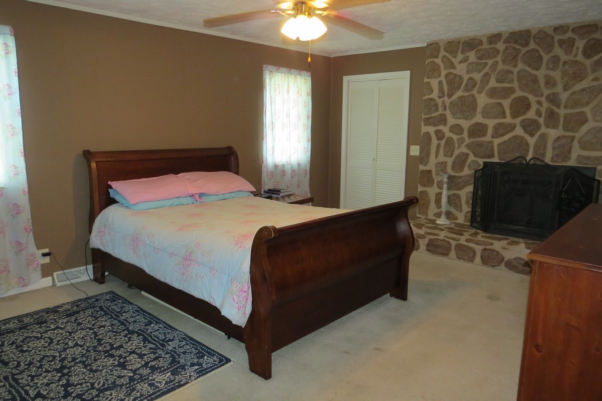 155 Lovell Rd, Toccoa, GA 30577 photo 13