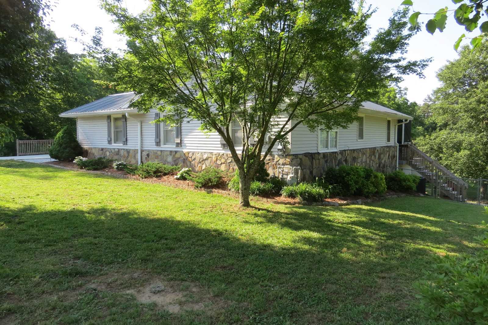155 Lovell Rd, Toccoa, GA 30577 photo 25