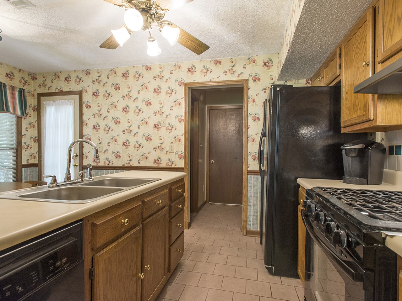10985 Clearwater Dr, Hampton, GA 30228 photo 7
