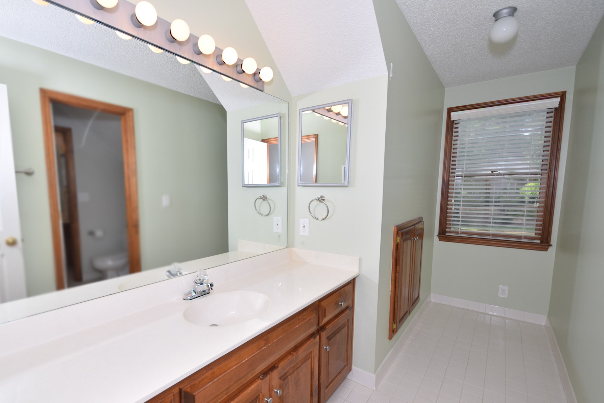 407 Ashford Cir, Lagrange, GA 30240 photo 14