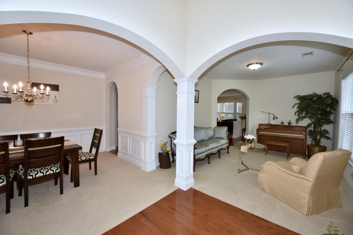 3725 Seaton Dr, Suwanee, GA 30024 photo 4