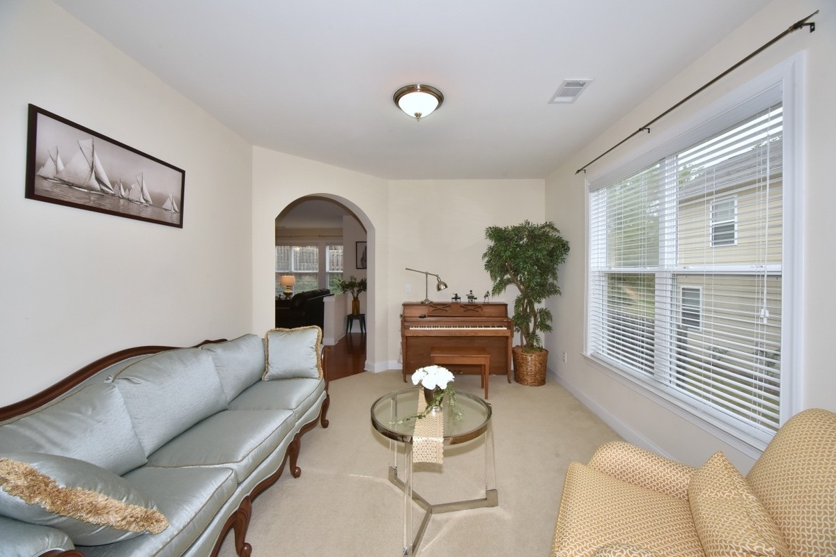 3725 Seaton Dr, Suwanee, GA 30024 photo 6