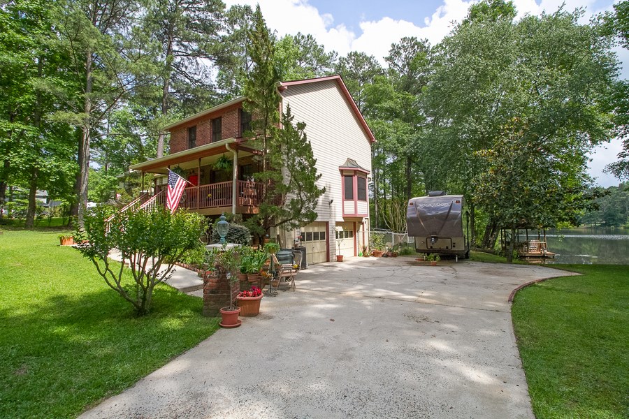 505 Anthony Dr, Tyrone, GA 30290 photo 3