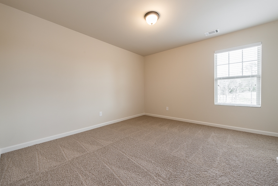 1077 Sutherland Dr, Winder, GA 30680 photo 10