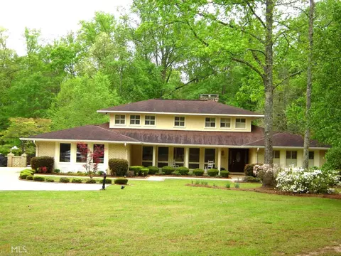 1708 Spring Rd, Lanett, AL 36863 photo 2