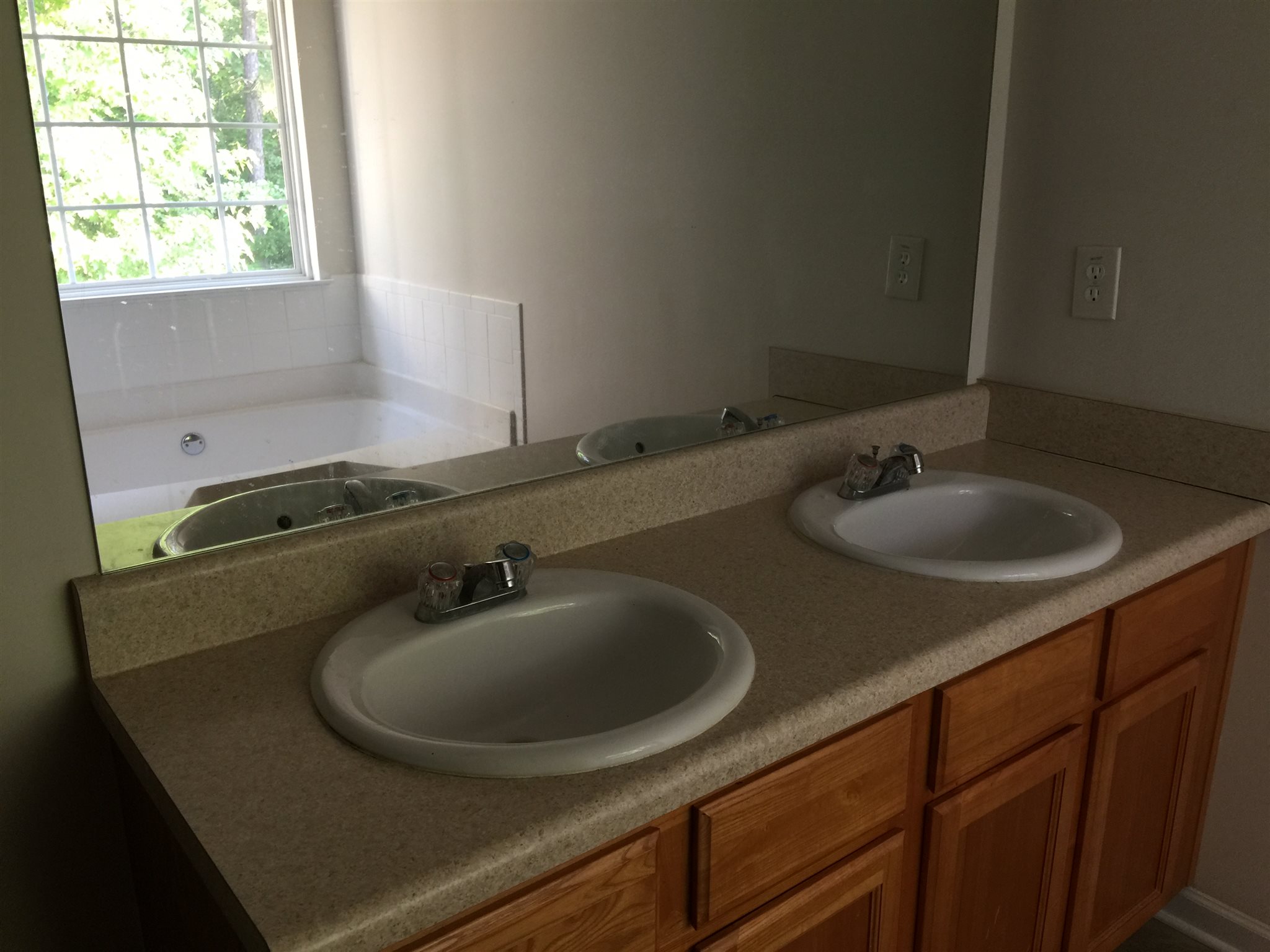 1136 Oak Holw, Hampton, GA 30228 photo 10