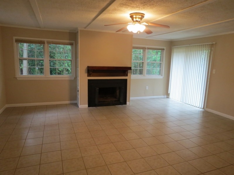 6015 Singleton Rd, Norcross, GA 30093 photo 12