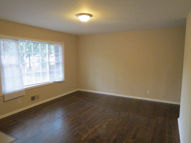 6015 Singleton Rd, Norcross, GA 30093 photo 2