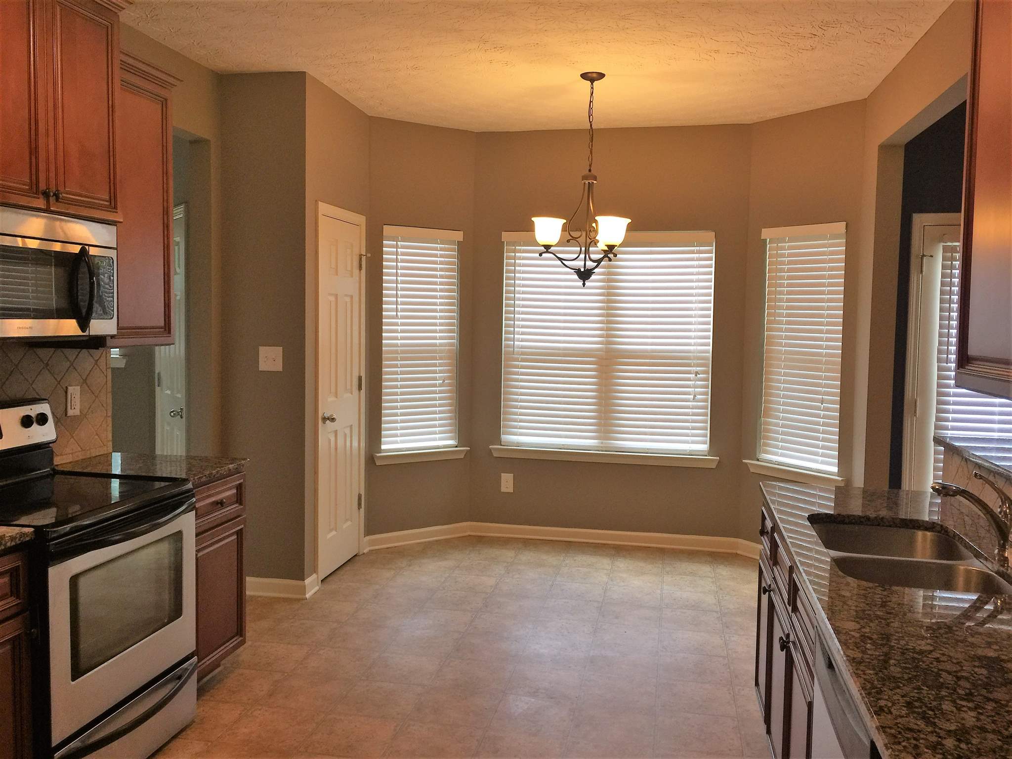 132 Cedar Ridge Dr, Lagrange, GA 30241 photo 13