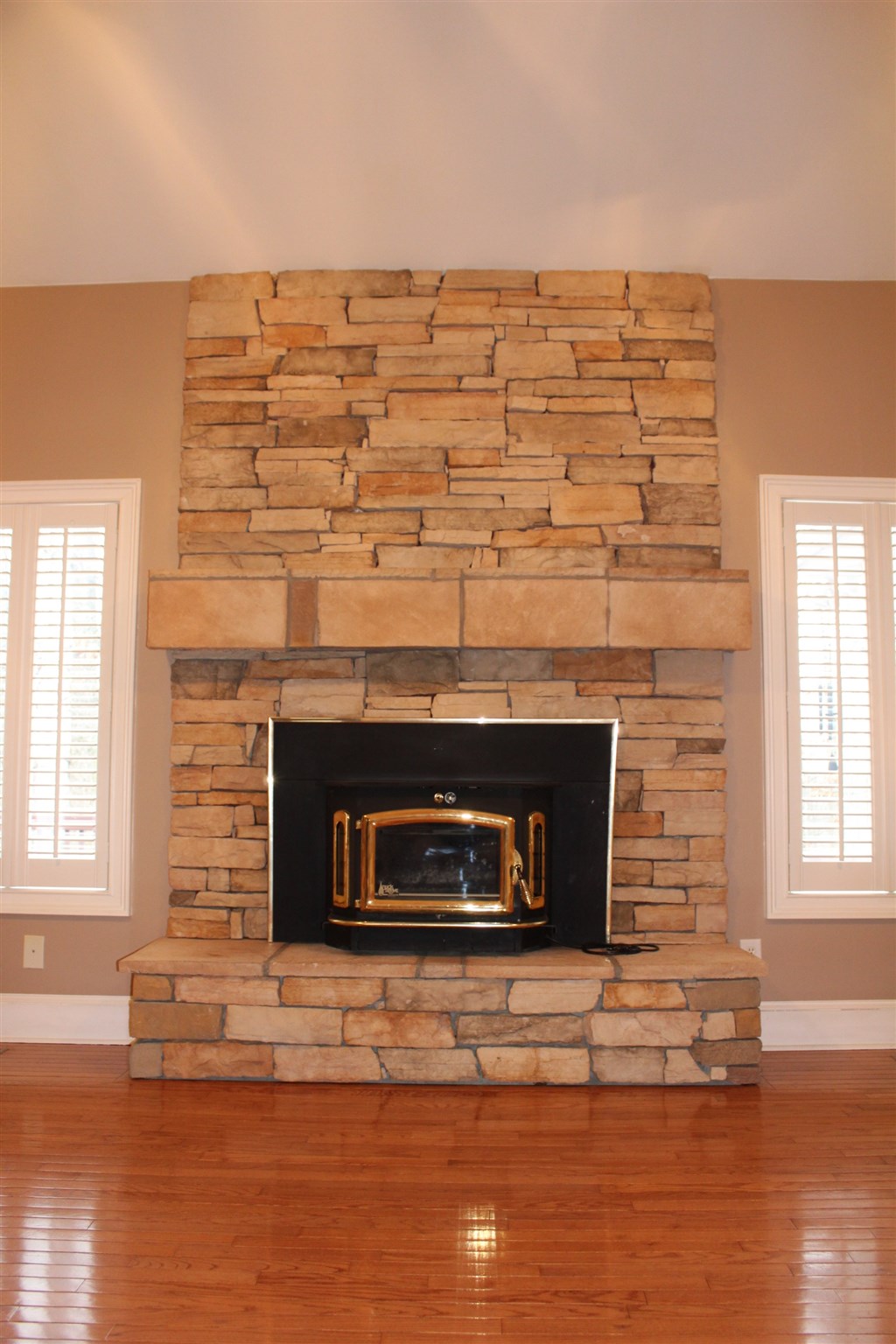 301 River Ridge Dr, Pendergrass, GA 30567 photo 2