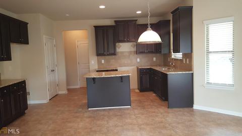 613 Stream Ct, Fairburn, GA 30213 photo 4