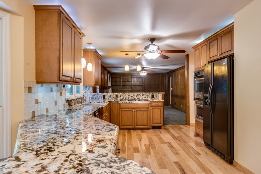 1730 E Gate Dr, Stone Mountain, GA 30087 photo 3