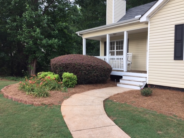 490 Freeman Dr, Covington, GA 30016 photo 2