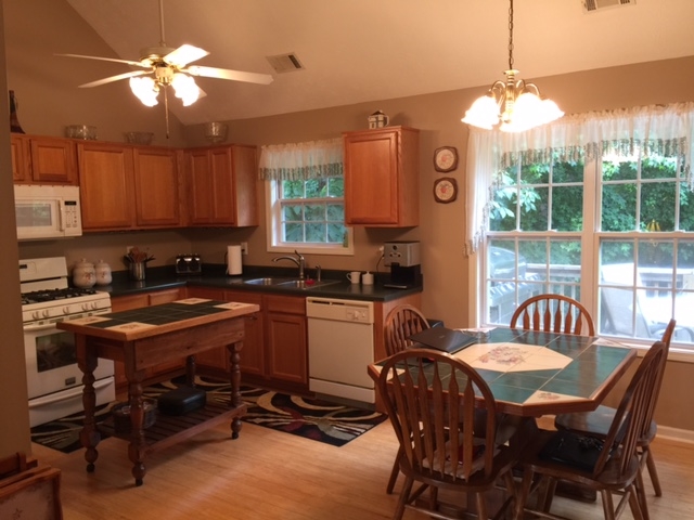 490 Freeman Dr, Covington, GA 30016 photo 5
