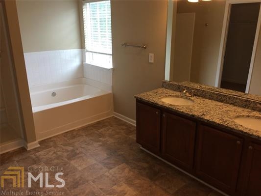 351 Cobblestone Ct, Hampton, GA 30228 photo 13