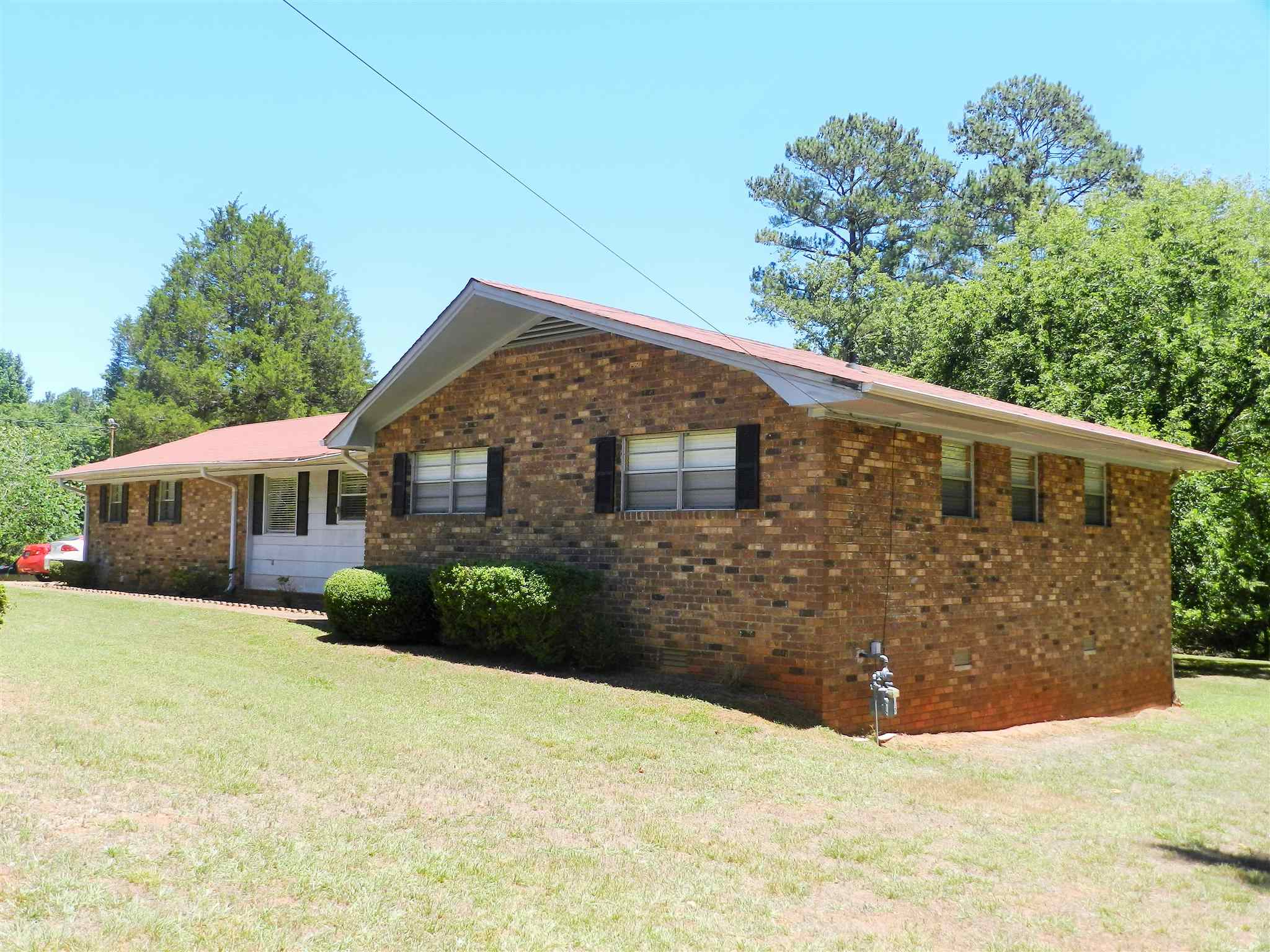 209 Frederick Dr, Athens, GA 30607 photo 3